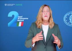 Fratelli di Crozza, Meloni: "Niente conferenze stampa, solo video celebrativi. Tra le tante cose fatte avemo abolito proprio le domande"