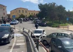 Lanciano, auto sulla folla al corteo del 25 aprile, un morto e diversi feriti, il conducente 80enne colto da malore improvviso - VIDEO