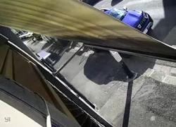 Kata scomparsa a Firenze, spunta il VIDEO di un auto parcheggiata dietro all’ex Hotel Astor: le grida di una bambina e lo sbattere dello sportello