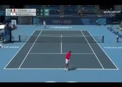 Olimpiadi Tokyo 2020, Fabio Fognini sbaglia tiro e urla insulti omofobi: IL VIDEO