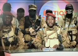 Burkina Faso, Ibrahim Traoré nuovo presidente: a 34 anni è il più giovane al mondo. VIDEO 