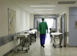 Vaccino obbligatorio Usa, operatori sanitari non ci stanno: chiude reparto maternità