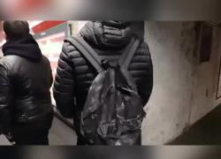 Metro Roma, la squadra di Simone Cicalone fa scappare i borseggiatori, Carabella: "Regaliamo alla gente spray al peperoncino per difendersi" - VIDEO