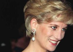 Royal Family choc, testimone: "Lady Diana si muoveva in auto dopo lo schianto". Le ultime sei parole
