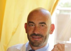 Effetti avversi vaccino Covid, Bassetti in testa coda, da “no vax terroristi” a “messaggio Meloni giusto, aiutare chi ha avuto danni collaterali"