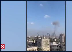 Gaza, nuovo raid israeliano su Khan Yunis, almeno 70 morti e 200 feriti, il medico Zaqout: “Corpi smembrati di bambini, non c'è più spazio in ospedale" - VIDEO