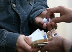 Toscana: prete sorpreso dalla stradale mentre compra cocaina, segnalato alla prefettura