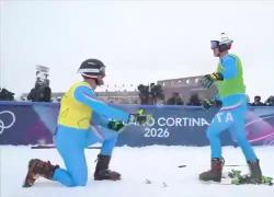 Olimpiadi Milano Cortina, 10&ordf; medaglia d&rsquo;oro per l&rsquo;Italia: Simone Deromedis vince nello skicross, argento a Federico Tomasoni - VIDEO