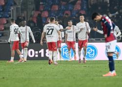 Vardy-show, colpo Cremonese al "Dall'Ara" e Bologna al tappeto