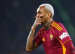 Wesley-gol, all'Olimpico la Roma piega il Como 1-0