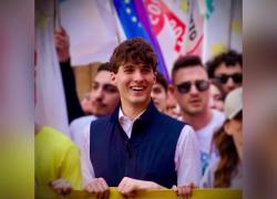 Courmayer, attivista M5s e studente 20enne Riccardo Mirarchi morto per un incidente sugli sci: schiantato contro un albero - VIDEO