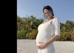 Rose Villain incinta, in arrivo il primo figlio con il produttore Andrea Ferrara, l'annuncio su Instagram e l'indizio sul sesso - VIDEO