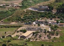Himera dagli alti dirupi: con il Gruppo Fs viaggio nella più grande necropoli greca della Sicilia