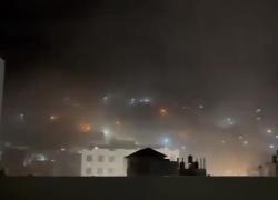 Cisgiordania, operazione notturna Idf a Qabatiya, lanciati lacrimogeni nei quartieri, centinaia di palestinesi arrestati e un morto - VIDEO