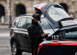 Vignola (Mo), ragazza 30enne aggredita e stuprata da nordafricano sotto casa sua in centro storico: aggressore ancora in fuga