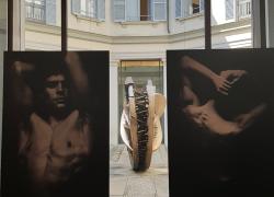 Alle Gallerie d'Italia di Intesa Sanpaolo a Milano l'ideale 'Passo a due' di Giovanni Gastel e Roberto Bolle