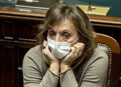 Scuola, Zampa: 'Inutile riaprire per poi chiudere di nuovo'
