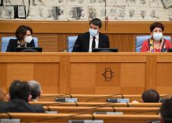 Crisi di governo, Renzi annuncia dimissioni Bellanova-Bonetti. Fine Conte 2