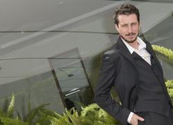 Luca Bizzarri è sottovalutato. E se fosse lui il vero showman della futura tv italiana? 