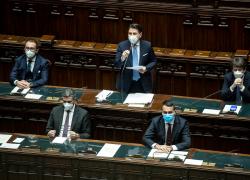 Governo, Conte contro renziani: 'Attacchi scomposti'
