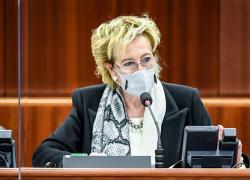 Covid Lombardia oggi, Moratti: "Rimaniamo in zona gialla, ma prudenza"