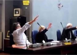 Cogoleto, saluto romano in consiglio comunale nel Giorno della Memoria. Il sindaco: "Inaccettabile, gesto da condannare"