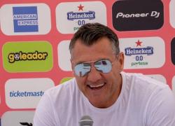 Bobo Vieri prende in giro Renzi: 'Choc because.... Indovinate chi è'. VIDEO