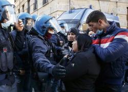 Forza Nuova in piazza contro Mario Draghi: "No a Nato, Ue e Bruxelles"