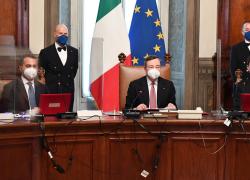 Vaccino Covid, "indicazioni" Cts hanno ucciso migliaia di persone: è omicidio plurimo aggravato in concorso con Conte, Draghi e Speranza