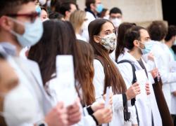 Lockdown totale in Italia, i medici ribelli: "Scienza sia libera da interessi politici"