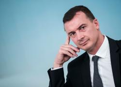 M5S, Conte chiama Casalino ma i grillini non lo vogliono: chi lo paga?