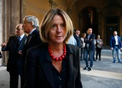 Attentato in Congo, gaffe per la Lorenzin: mi "stringio" a "inserire il nome"