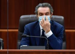 Covid Lombardia, Fontana: "La gente comincia a essere esasperata, riaprire tutto"