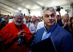 Guerra Ucraina, il premier ungherese Orbán: “Stop ai finanziamenti a Kiev”. E la Russia lo elogia 