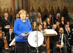 Covid in Europa, Merkel: "Pandemia rischia di annullare le conquiste delle donne"