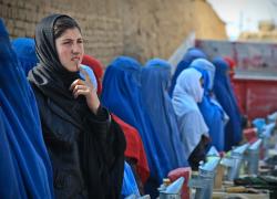 Svizzera, referendum anti-burqa: vince il sì