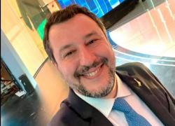 Dimissioni Zingaretti, Salvini lo prende in giro: "Ah, non c'è più?"
