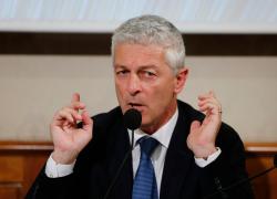 Irruzione all'Asp di Cosenza, i politici chiedono la "testa" di Nicola Morra