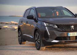 Nuovo Peugeot 3008  dalle Dolomiti al mare di Jesolo 