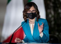 Green pass obbligatorio, Gelmini: "Non possiamo richiudere"