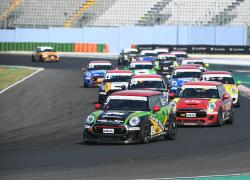  MINI Challenge, al via la decima edizione del campionato