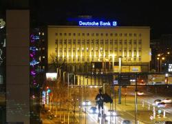 Deutsche Bank aumenta l'obiettivo di ritorno sull'equità tangibile oltre il 10%