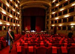 Cinema, teatri e luoghi di cultura: "Capienza torna al 100%". Discoteche al 50%