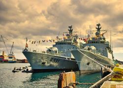 Brexit, guerra della pesca tra Francia e Inghilterra: schierate navi da guerra