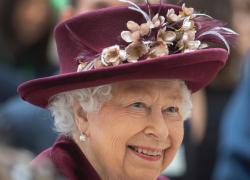 La Regina Elisabetta festeggia 70 anni di regno: ecco i momenti più iconici della sovrana