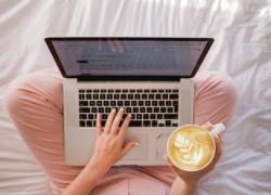 'Property porn': il guilty pleasure di 1 italiano su 3 è quello di guardare case online

