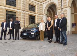 Accademia Teatro alla Scala, BMW Italia e Collettivo OP, al via Uno di Un Milione: natura e arte che dialogano

