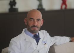 Regione Liguria, Bassetti verso ruolo di "super consulente" alla Sanità, la virostar intanto insiste: “Nessuno può permettersi di non vaccinarsi”