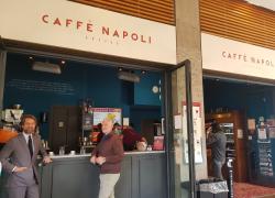 Caffè Napoli, un treno in corsa pronto a ripartire