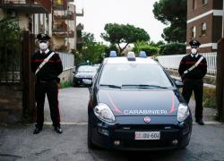 Sparatoria ad Ardea: morti un anziano e due bambini. Killer suicida